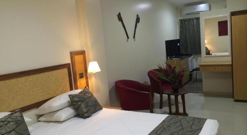 Victoria Palms Hotel Suva Exteriör bild